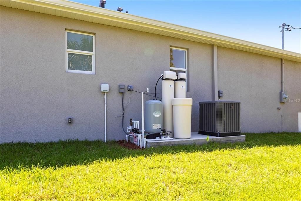 For Rent: $2,250 (3 beds, 2 baths, 1502 Square Feet)