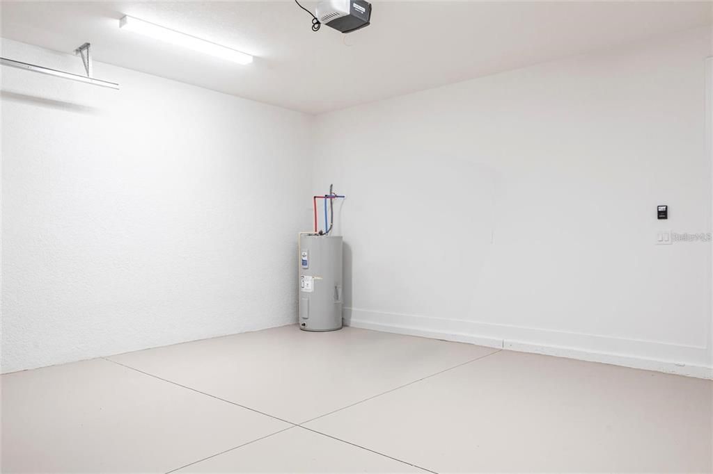 For Rent: $2,250 (3 beds, 2 baths, 1502 Square Feet)