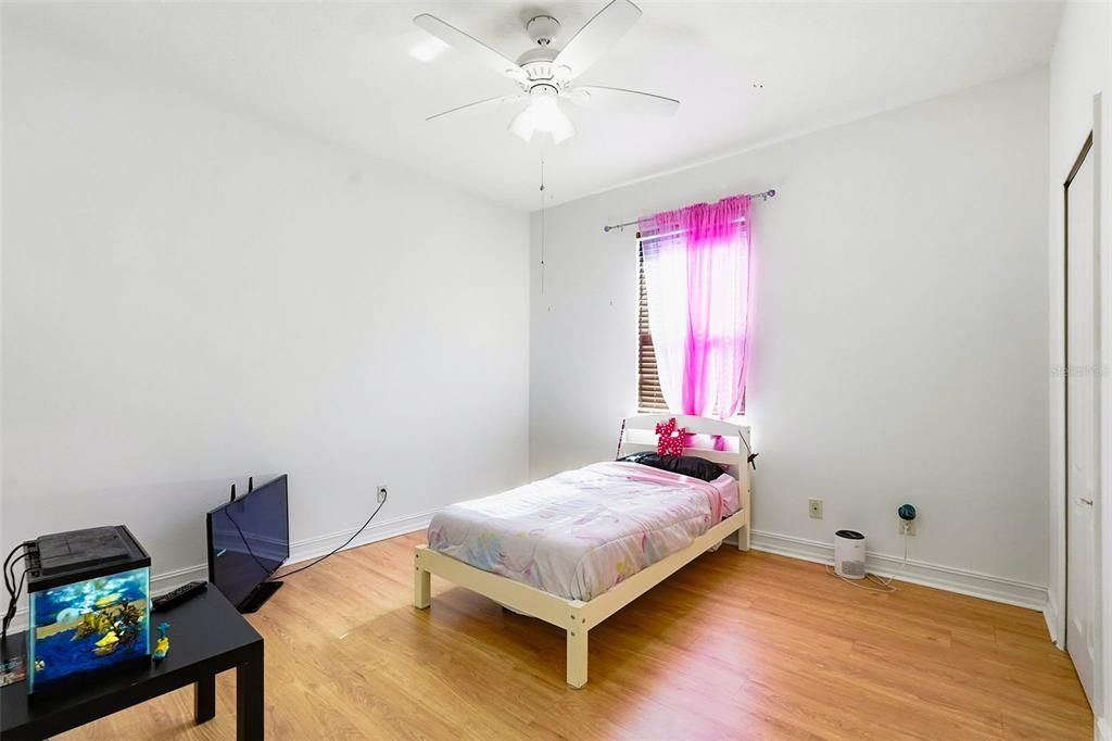 На продажу: $625,000 (5 спален, 3 ванн, 2662 Квадратных фут)