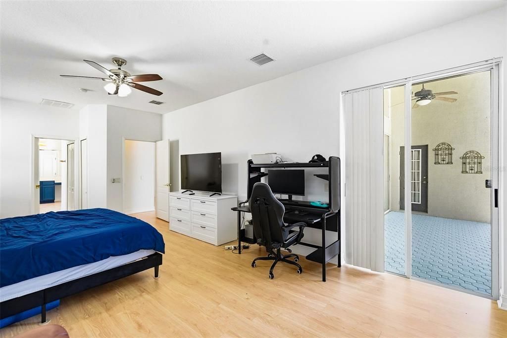 На продажу: $625,000 (5 спален, 3 ванн, 2662 Квадратных фут)