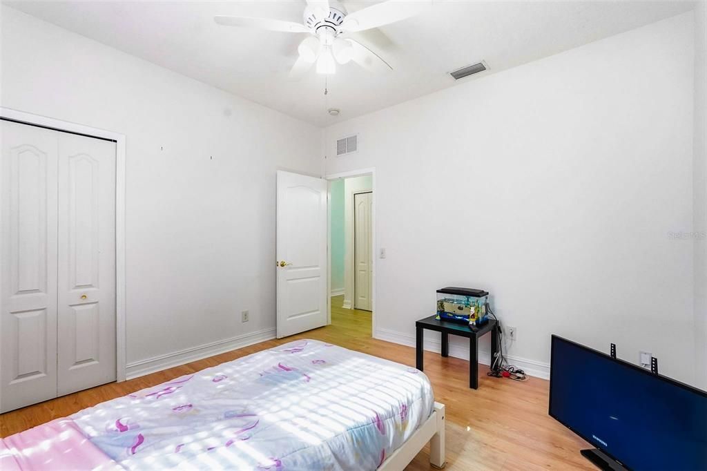 На продажу: $625,000 (5 спален, 3 ванн, 2662 Квадратных фут)