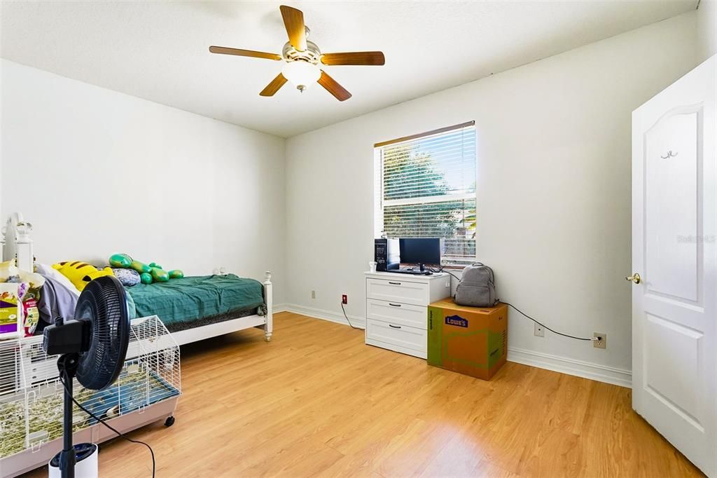 На продажу: $625,000 (5 спален, 3 ванн, 2662 Квадратных фут)