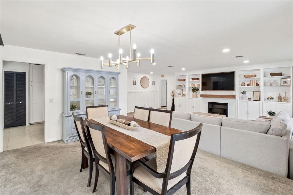 待售: $575,000 (3 贝兹, 2 浴室, 1820 平方英尺)