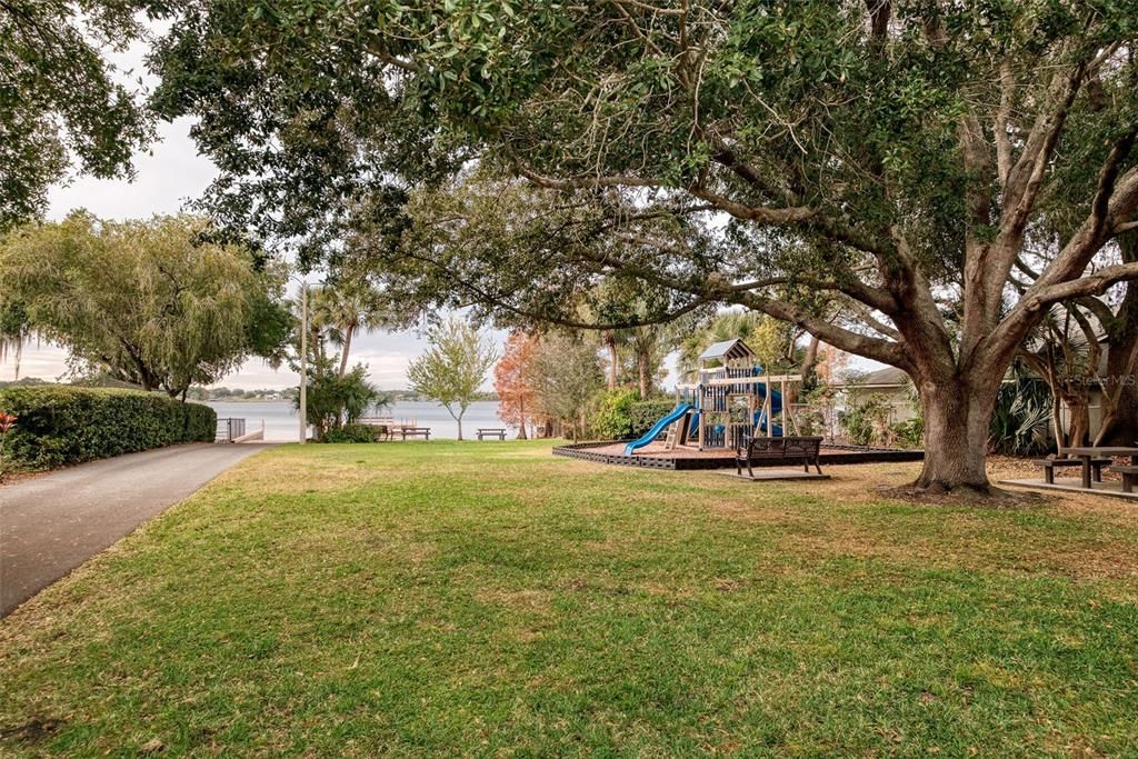 待售: $575,000 (3 贝兹, 2 浴室, 1820 平方英尺)