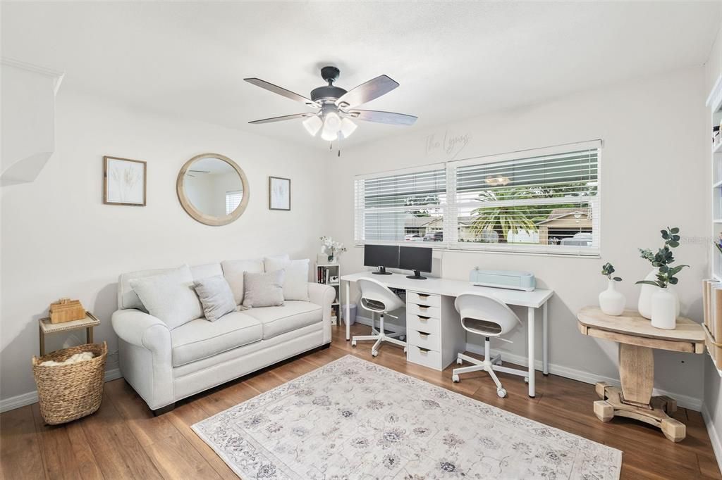 待售: $575,000 (3 贝兹, 2 浴室, 1820 平方英尺)