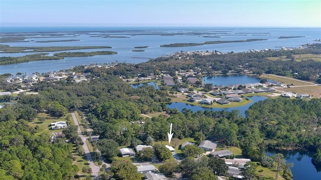 待售: $249,900 (2 贝兹, 2 浴室, 1269 平方英尺)