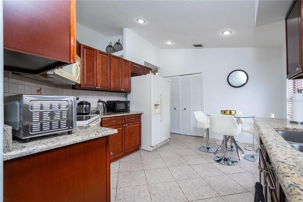 En Venta: $339,000 (3 camas, 2 baños, 1392 Pies cuadrados)