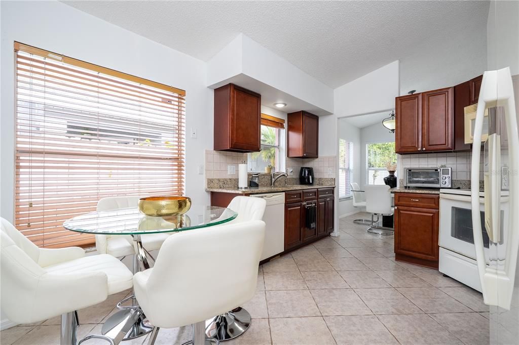 En Venta: $339,000 (3 camas, 2 baños, 1392 Pies cuadrados)