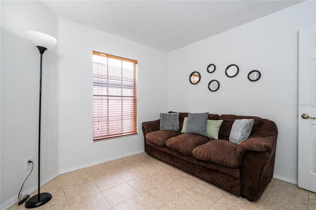 En Venta: $339,000 (3 camas, 2 baños, 1392 Pies cuadrados)