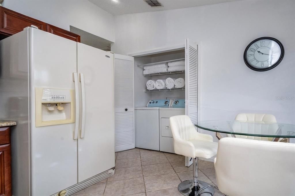 En Venta: $339,000 (3 camas, 2 baños, 1392 Pies cuadrados)