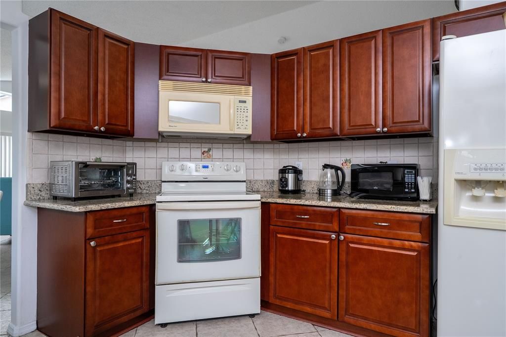 En Venta: $339,000 (3 camas, 2 baños, 1392 Pies cuadrados)