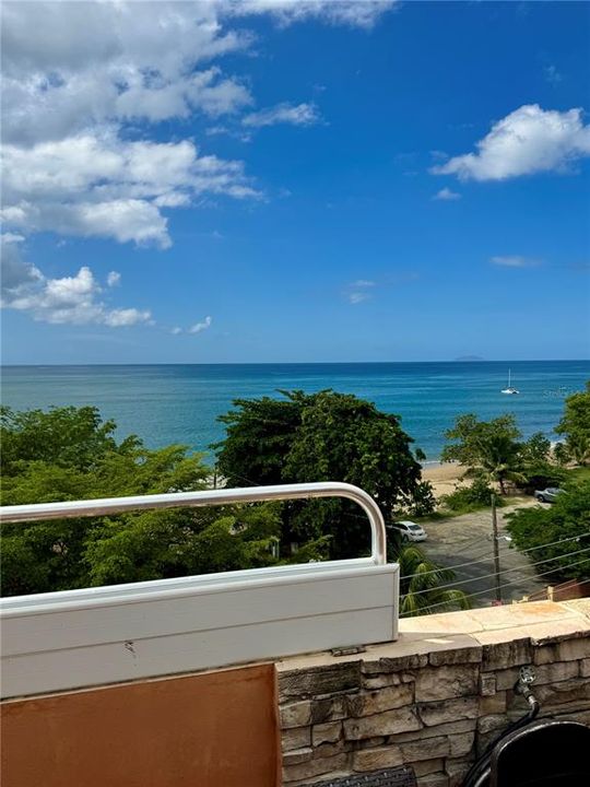 На продажу: $1,200,000 (6 спален, 4 ванн, 2085 Квадратных фут)