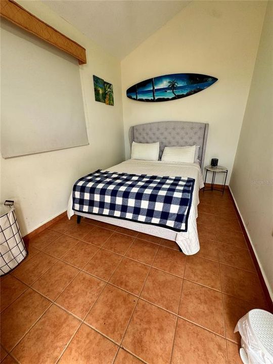 На продажу: $1,200,000 (6 спален, 4 ванн, 2085 Квадратных фут)