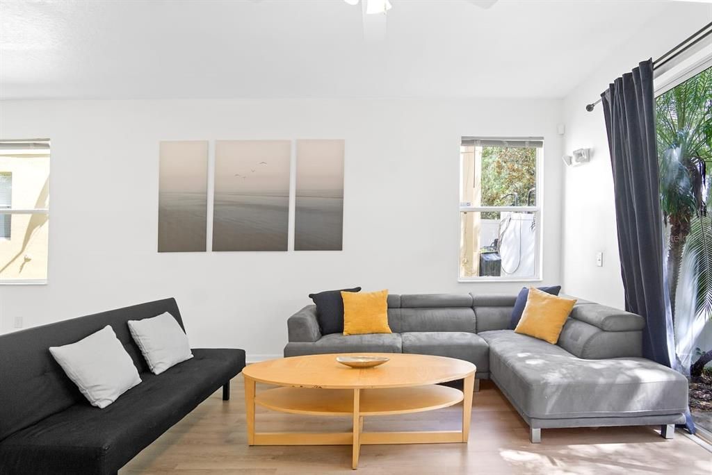 出租: $1,650 (3 贝兹, 2 浴室, 1364 平方英尺)