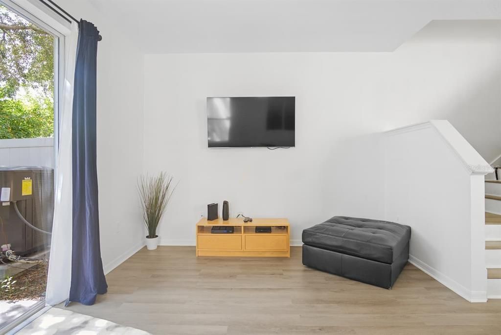 出租: $1,650 (3 贝兹, 2 浴室, 1364 平方英尺)