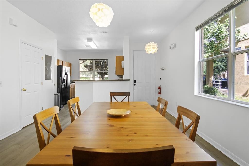 出租: $1,650 (3 贝兹, 2 浴室, 1364 平方英尺)