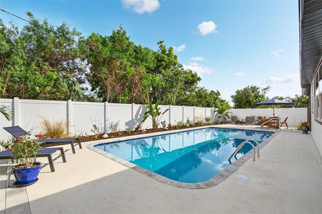 待售: $439,900 (3 贝兹, 2 浴室, 1566 平方英尺)