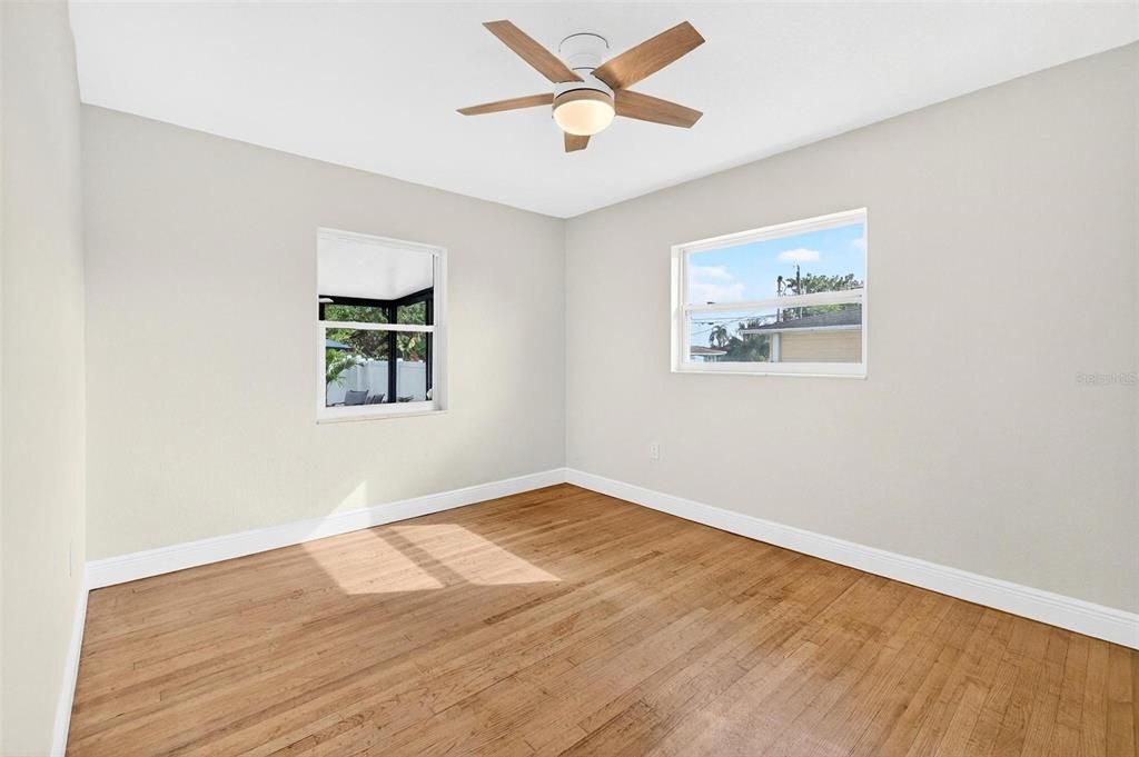 待售: $439,900 (3 贝兹, 2 浴室, 1566 平方英尺)