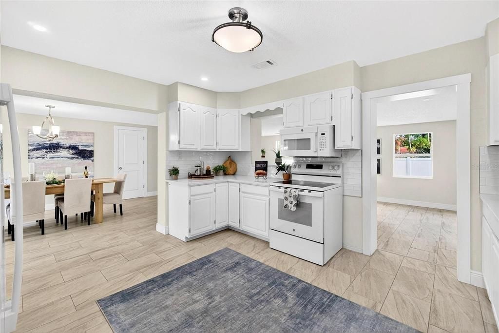 待售: $439,900 (3 贝兹, 2 浴室, 1566 平方英尺)