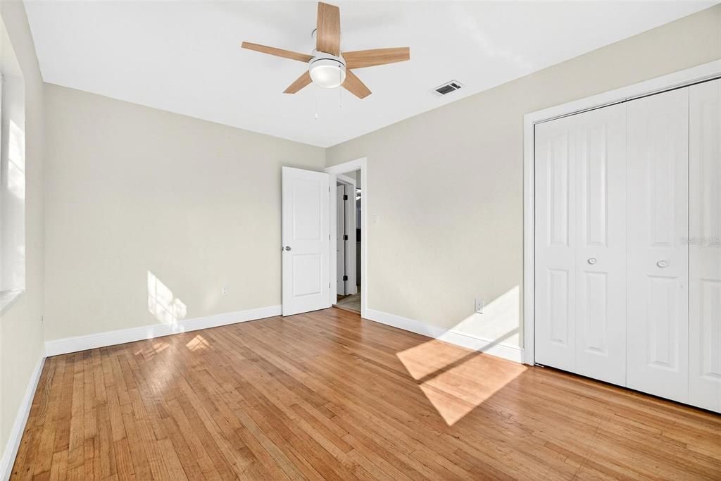 待售: $439,900 (3 贝兹, 2 浴室, 1566 平方英尺)