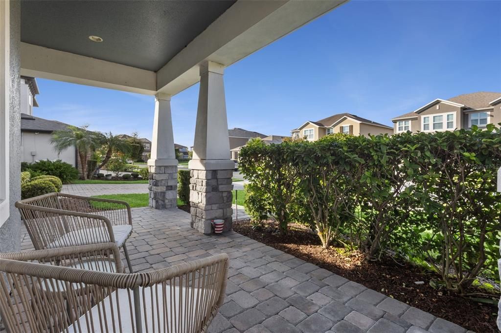 For Sale: $600,000 (5 beds, 3 baths, 3164 Square Feet)