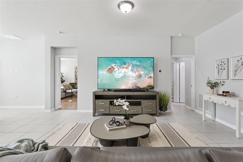 For Sale: $600,000 (5 beds, 3 baths, 3164 Square Feet)