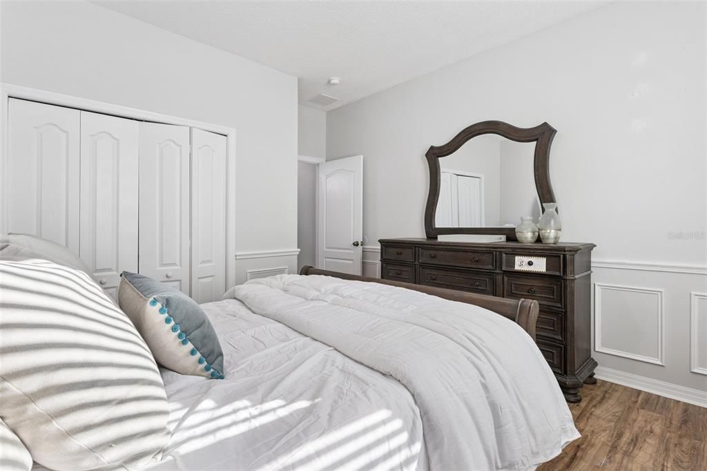 For Sale: $600,000 (5 beds, 3 baths, 3164 Square Feet)