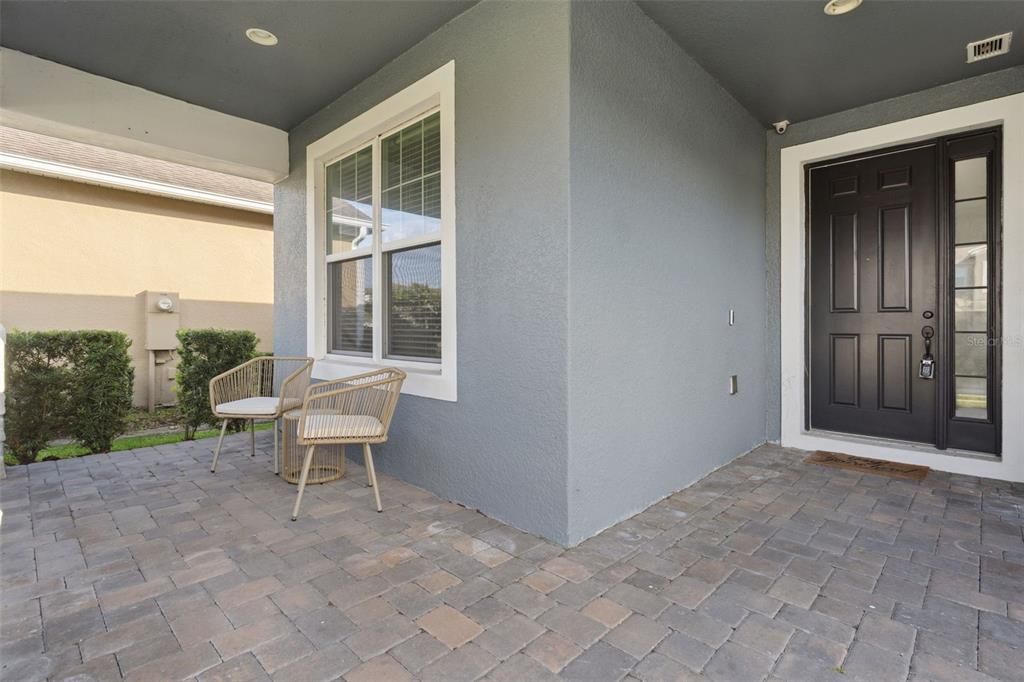 For Sale: $600,000 (5 beds, 3 baths, 3164 Square Feet)