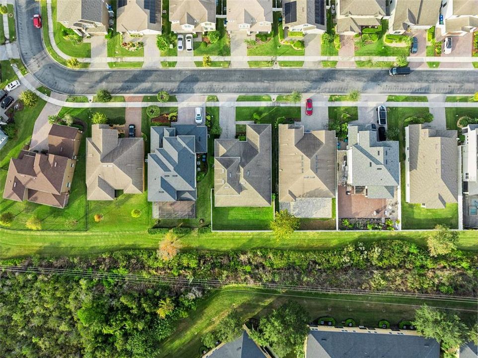 For Sale: $600,000 (5 beds, 3 baths, 3164 Square Feet)