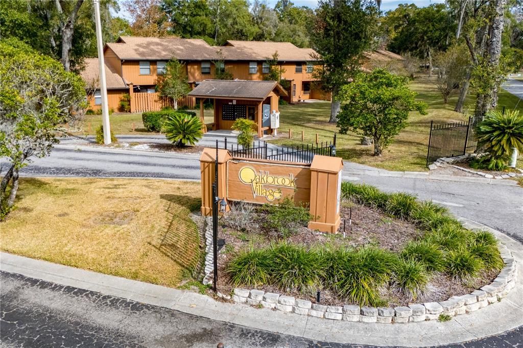 Active With Contract: $125,000 (2 beds, 2 baths, 924 Square Feet)