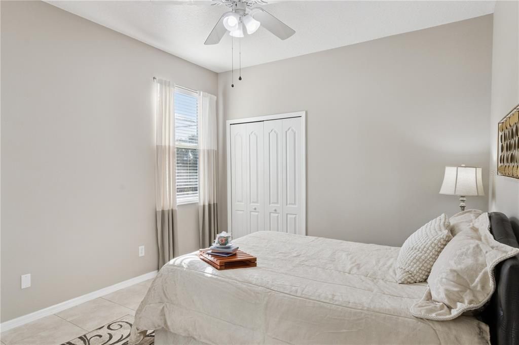 En Venta: $649,000 (5 camas, 3 baños, 3058 Pies cuadrados)