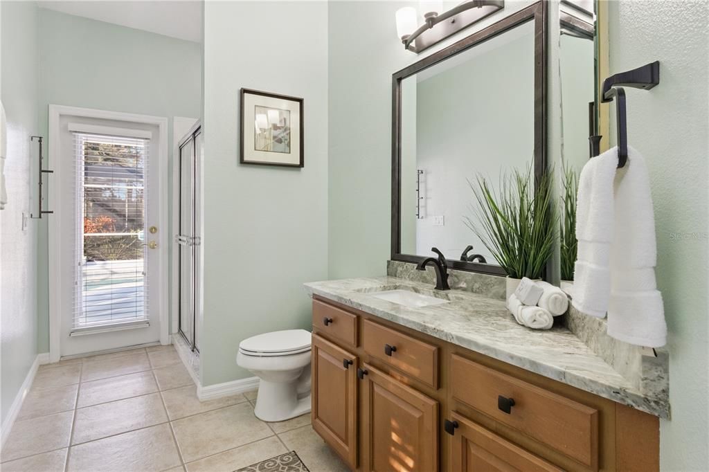 En Venta: $649,000 (5 camas, 3 baños, 3058 Pies cuadrados)