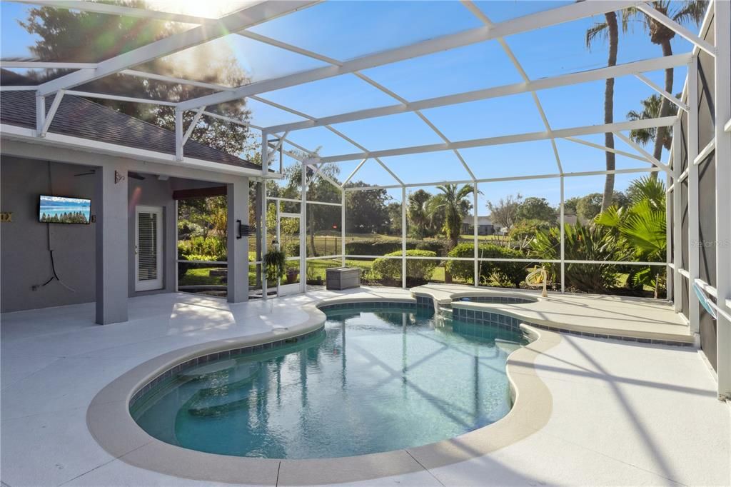 En Venta: $649,000 (5 camas, 3 baños, 3058 Pies cuadrados)