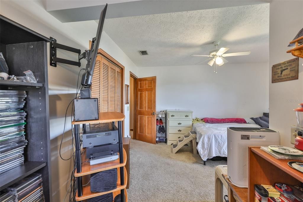 На продажу: $475,000 (3 спален, 2 ванн, 2010 Квадратных фут)