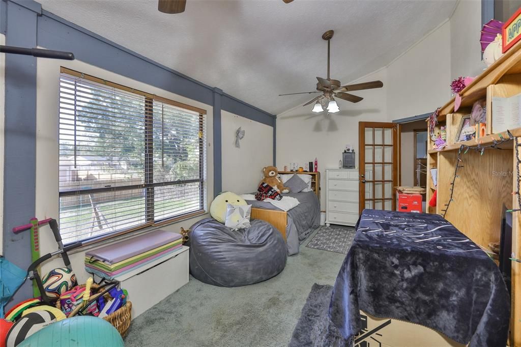 На продажу: $475,000 (3 спален, 2 ванн, 2010 Квадратных фут)