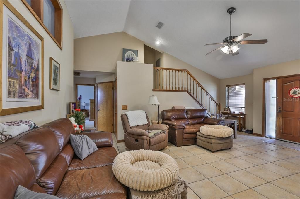 На продажу: $475,000 (3 спален, 2 ванн, 2010 Квадратных фут)