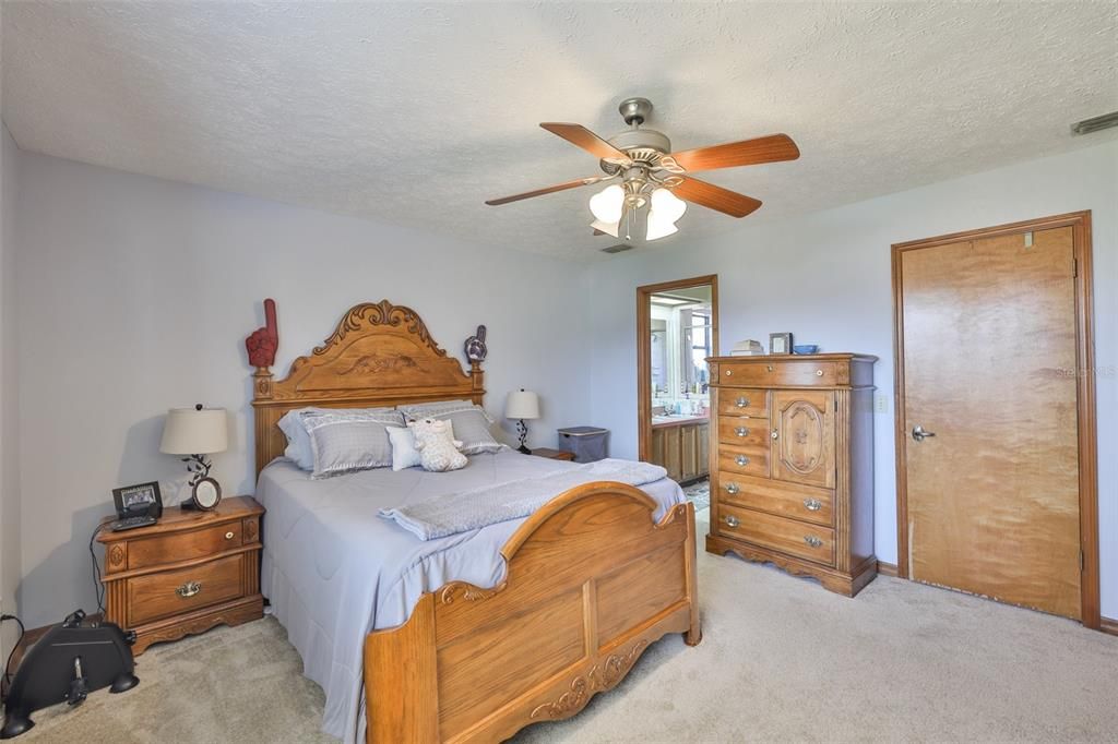 На продажу: $475,000 (3 спален, 2 ванн, 2010 Квадратных фут)