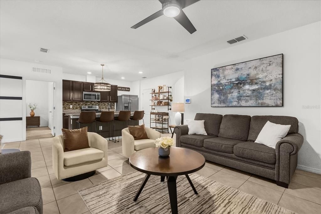 For Sale: $380,000 (3 beds, 2 baths, 1651 Square Feet)