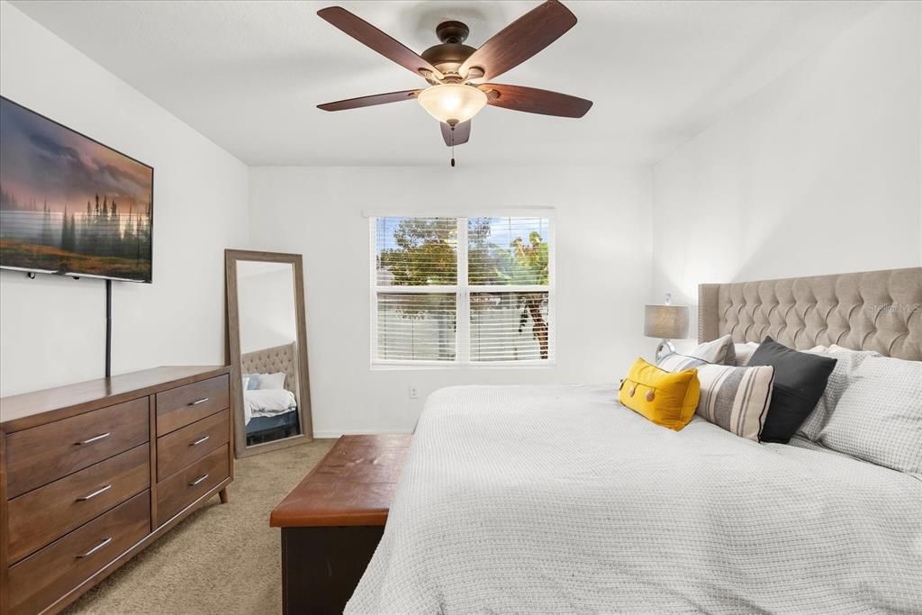 For Sale: $380,000 (3 beds, 2 baths, 1651 Square Feet)