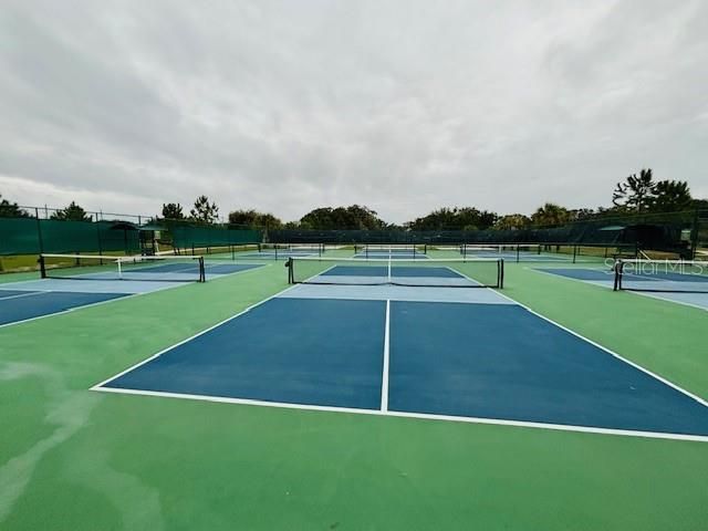 For Sale: $380,000 (3 beds, 2 baths, 1651 Square Feet)