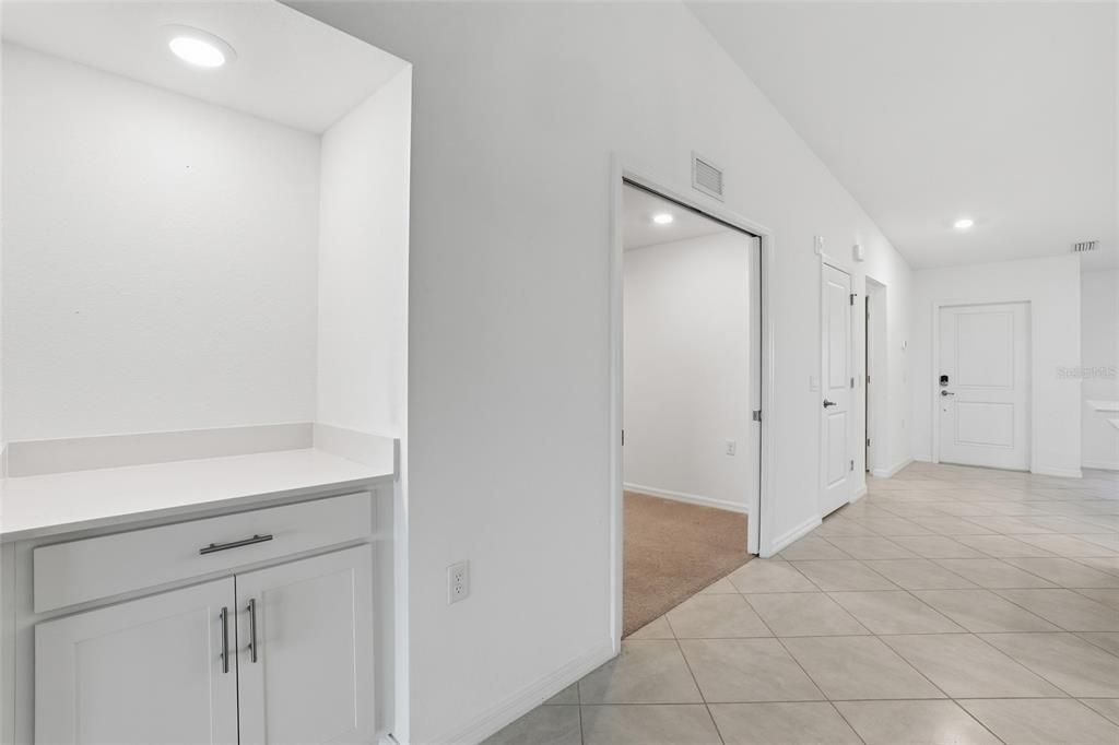 На продажу: $329,000 (2 спален, 2 ванн, 1422 Квадратных фут)