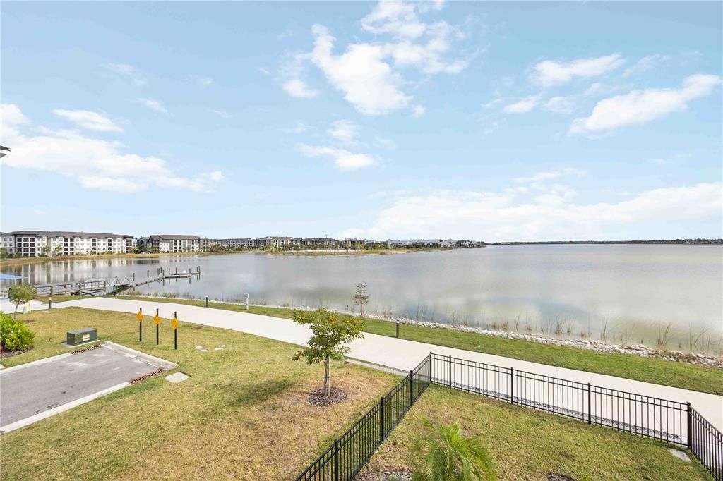 For Sale: $999,000 (3 beds, 3 baths, 2387 Square Feet)