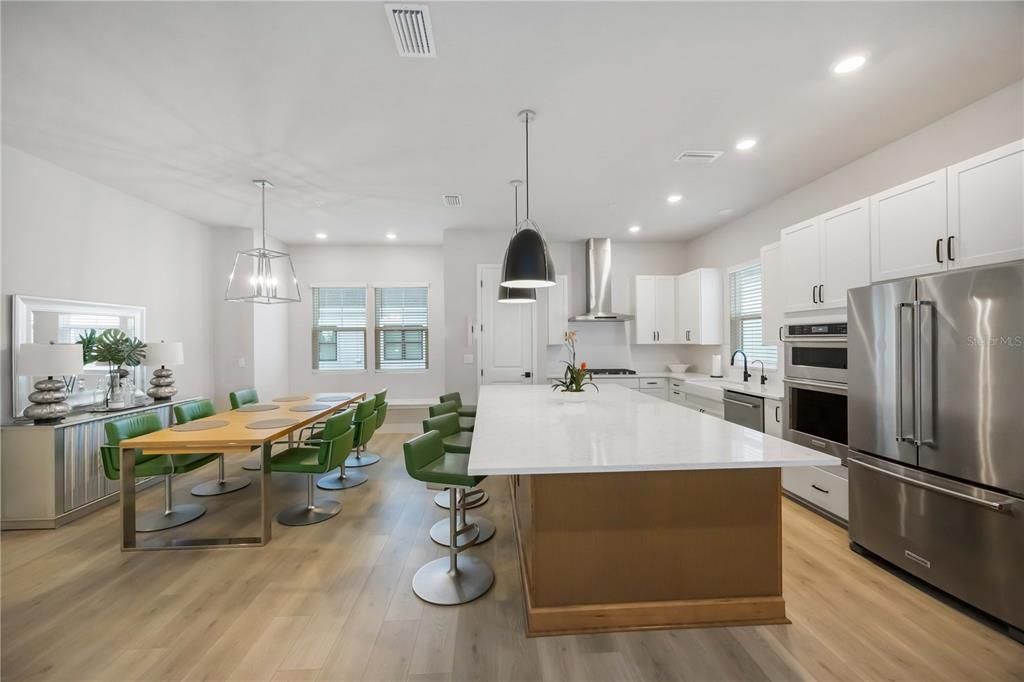 For Sale: $999,000 (3 beds, 3 baths, 2387 Square Feet)