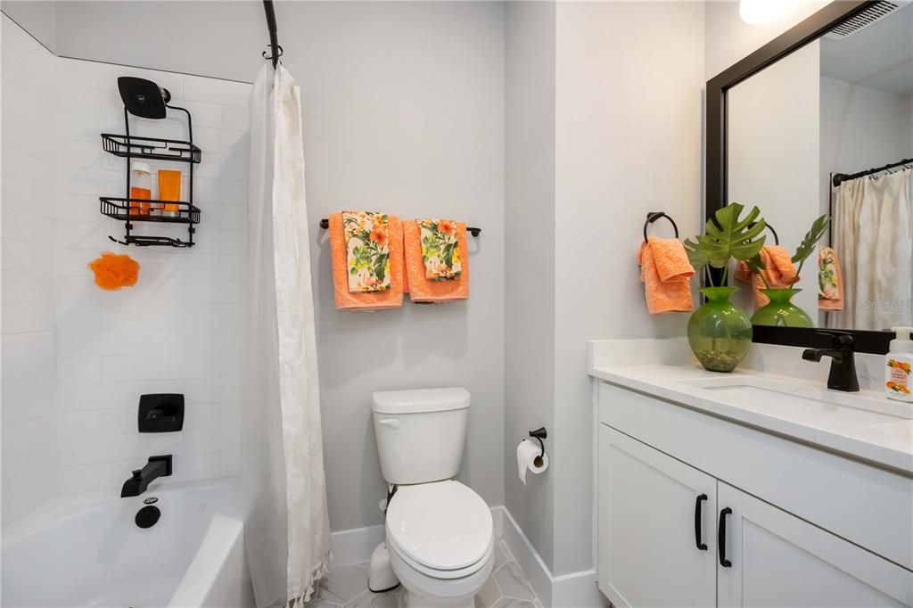 For Sale: $999,000 (3 beds, 3 baths, 2387 Square Feet)