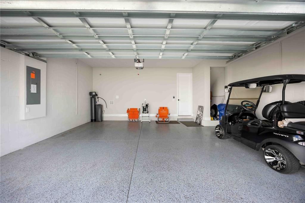 For Sale: $999,000 (3 beds, 3 baths, 2387 Square Feet)