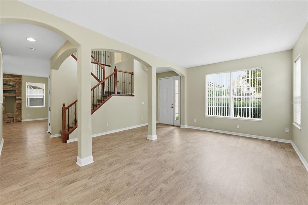 На продажу: $474,900 (4 спален, 2 ванн, 2704 Квадратных фут)