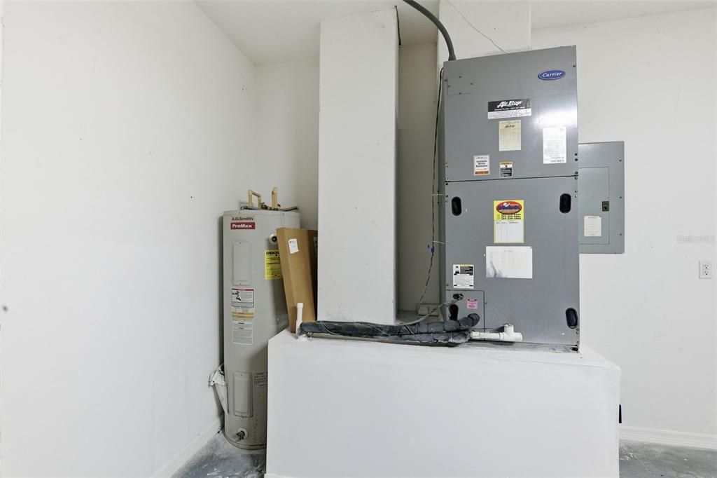 На продажу: $474,900 (4 спален, 2 ванн, 2704 Квадратных фут)