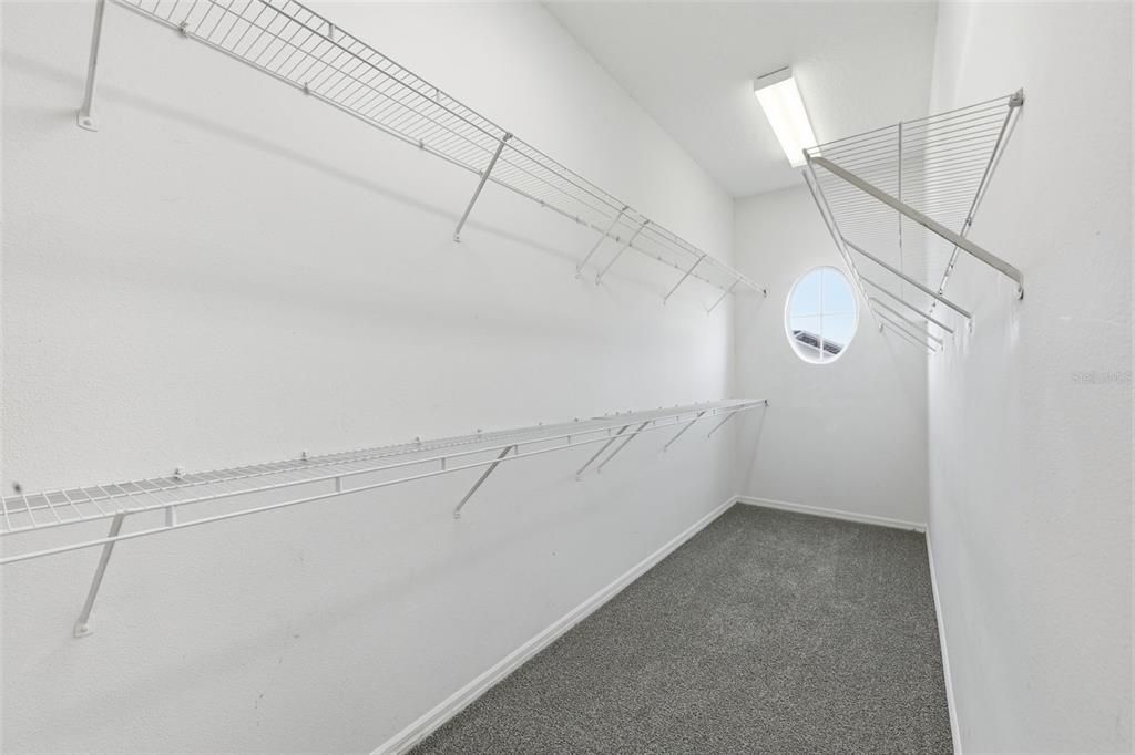 На продажу: $474,900 (4 спален, 2 ванн, 2704 Квадратных фут)