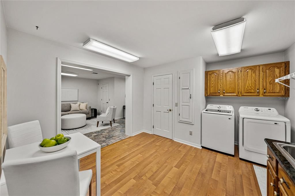 На продажу: $525,000 (4 спален, 3 ванн, 3961 Квадратных фут)