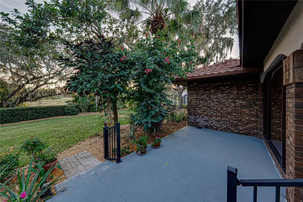 На продажу: $525,000 (4 спален, 3 ванн, 3961 Квадратных фут)